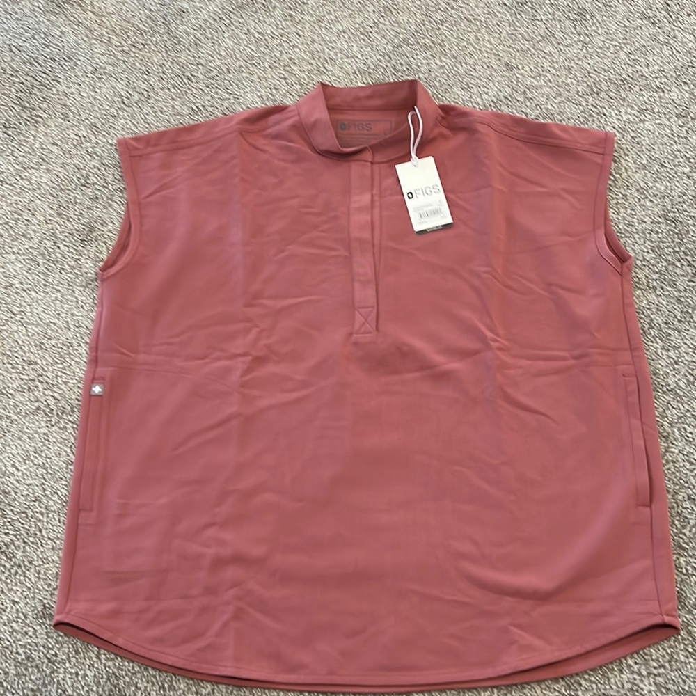 NWT Mauve FIGS scrub top